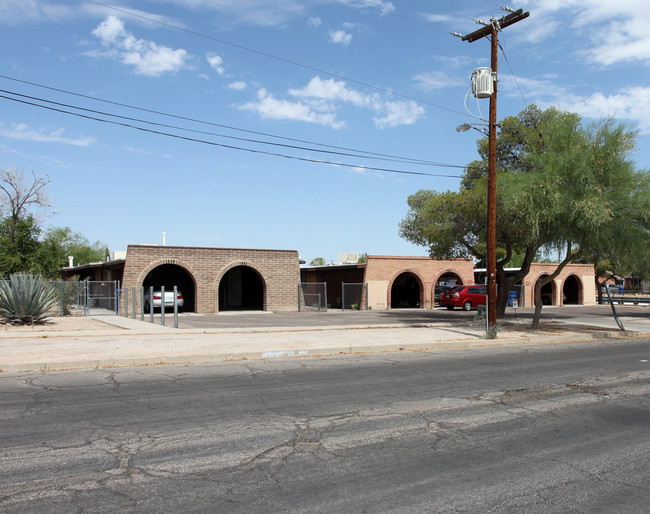 1843-1853 N 4th Ave in Tucson, AZ - Building Photo - Building Photo