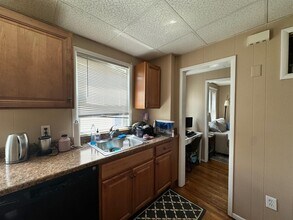 44 Clarendon Ave, Unit 2 in Somerville, MA - Building Photo - Building Photo