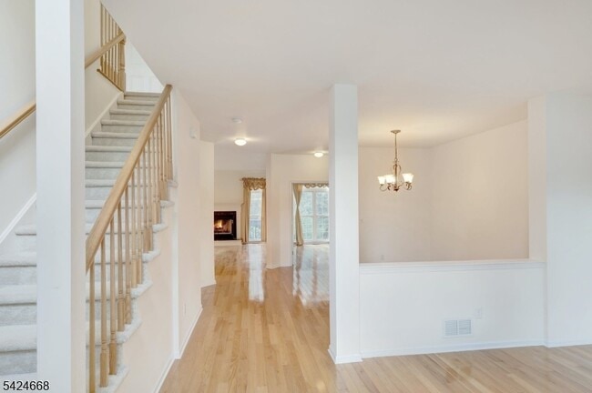 18 Mountain View Dr in Woodland Park, NJ - Building Photo - Building Photo