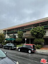 5460 White Oak Ave in Los Angeles, CA - Building Photo - Building Photo