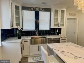 5426 Harbison Ave in Philadelphia, PA - Building Photo - Building Photo