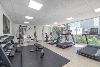 The Madison in Los Angeles, CA - Foto de edificio - Building Photo