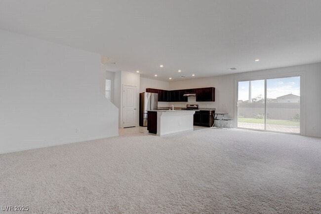 4603 Sapphire Crst Ave in Las Vegas, NV - Building Photo - Building Photo