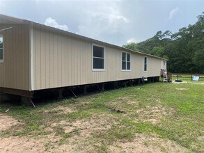 16219 Southern Pines Dr in Conroe, TX - Building Photo - Building Photo