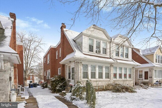 3227 Fuller St in Philadelphia, PA - Building Photo - Building Photo