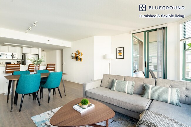 2 Townsend St in San Francisco, CA - Building Photo - Building Photo