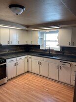 407 N Vine Ave in Marshfield, WI - Building Photo