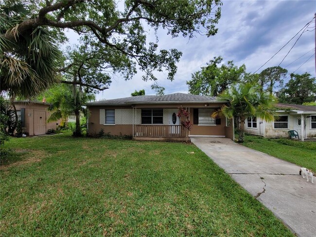 2235 Lakeview St in Lakeland, FL - Building Photo - Building Photo