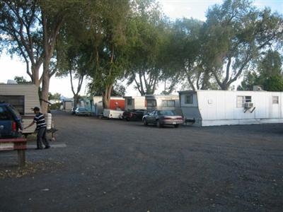 1844 W Broadway Ave in Moses Lake, WA - Building Photo