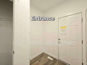 4640-4177 177 Ave NW in Edmonton, AB - Building Photo - Building Photo