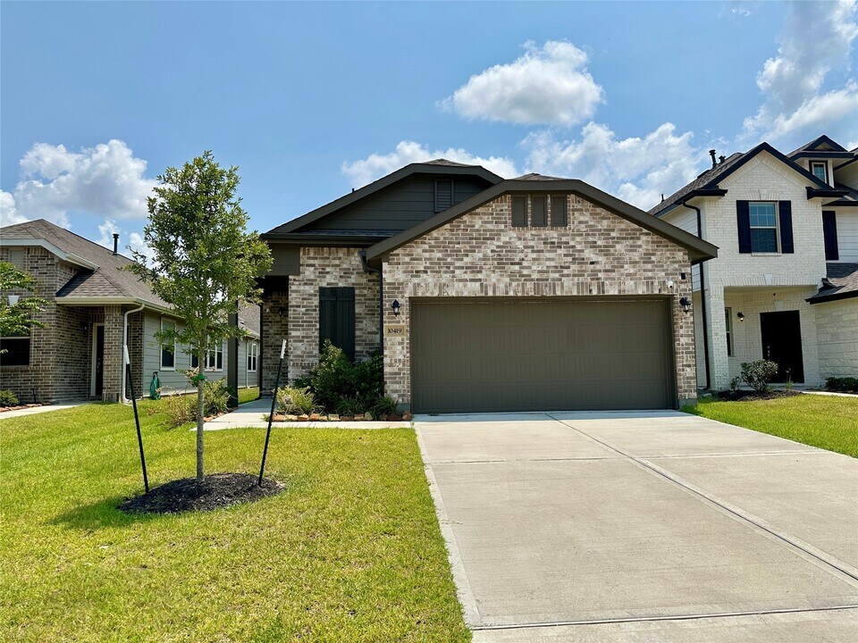 10419 Astor Pt Trl in Tomball, TX - Building Photo