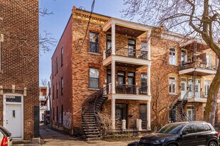 5081 Garnier St in Montréal, QC - Building Photo