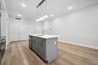 701 N 40th St in Philadelphia, PA - Building Photo - Building Photo