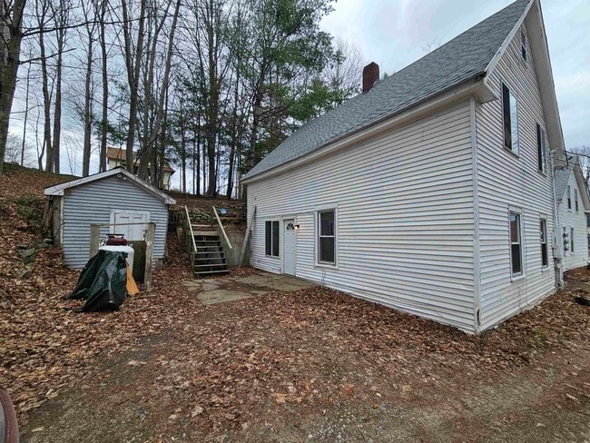 47 Highland St in Plymouth, NH - Building Photo - Building Photo