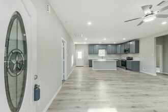 122 County Rd 3704 in Splendora, TX - Building Photo - Building Photo