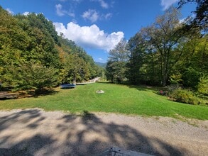 659 Cold Creek Rd in Canton, NC - Building Photo - Building Photo