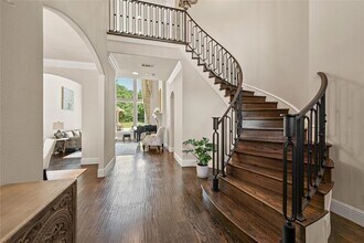 1817 Broken Bend Dr in Westlake, TX - Building Photo - Building Photo