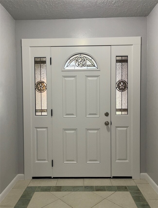 2302 E Shannon St in Deer Park, TX - Building Photo - Building Photo