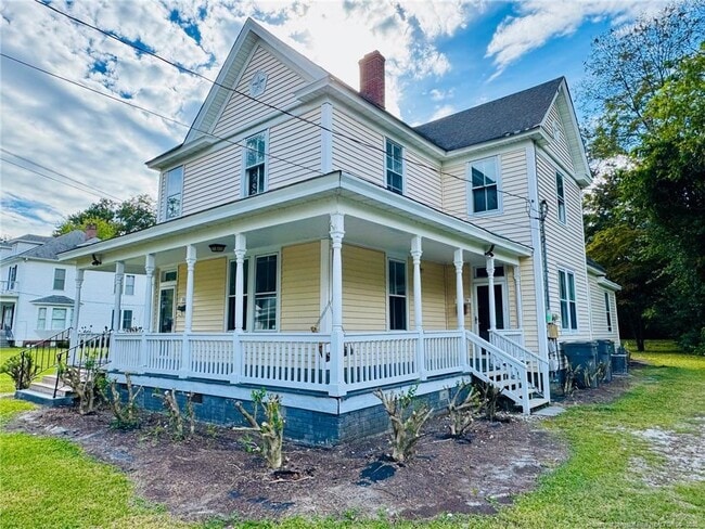 property at 907 Caldwell St