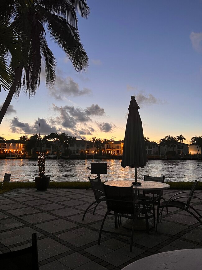 2600 S Ocean Dr, Unit 102 in Hollywood, FL - Building Photo - Building Photo