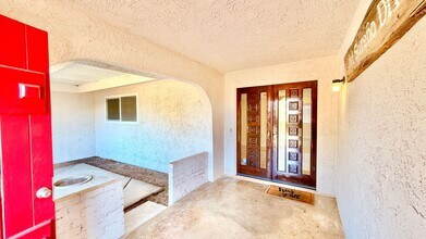 109 Del Sureno in Fallbrook, CA - Building Photo - Building Photo