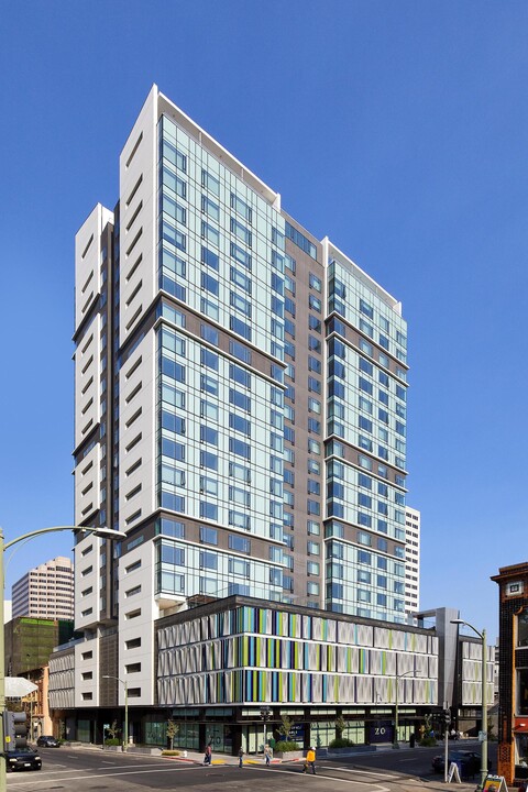 Zo in Oakland, CA - Foto de edificio