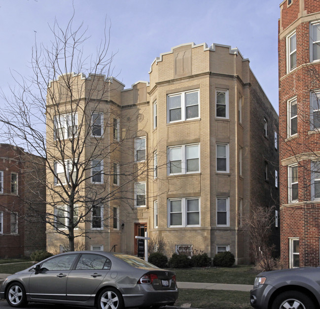 6050-6052 N Claremont Ave in Chicago, IL - Building Photo - Building Photo