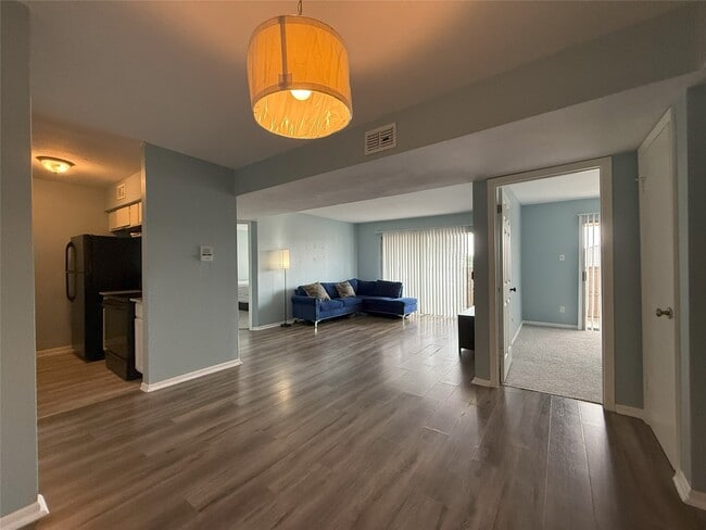 8523 Hearth Dr in Houston, TX - Building Photo - Building Photo