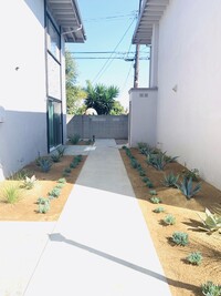 The Hamilton Apartments in Costa Mesa, CA - Foto de edificio - Building Photo