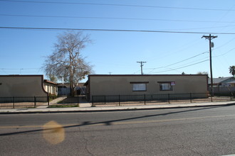 4811 N 37th Ave in Phoenix, AZ - Building Photo - Building Photo