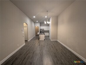 1211 FM306 in Canyon Lake, TX - Building Photo - Building Photo