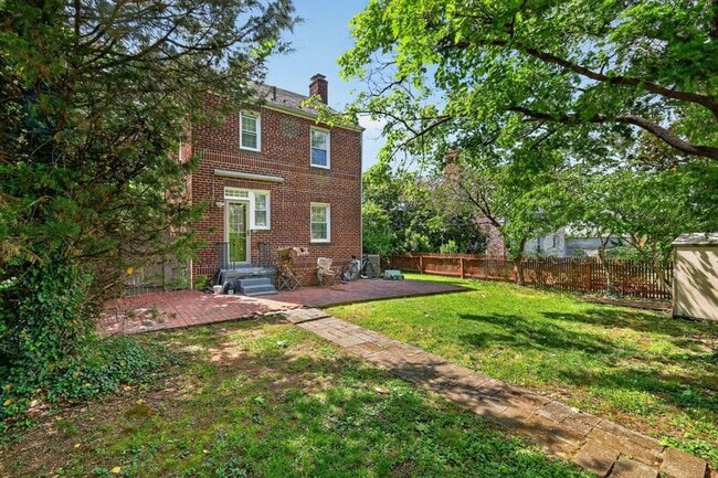 2112 34th St SE in Washington, DC - Building Photo - Building Photo