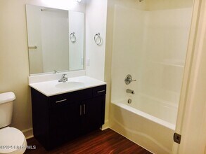 4 Alice Wagner Wy, Unit 5 in Niskayuna, NY - Building Photo - Building Photo