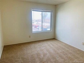 10732 E Exposition Ave in Aurora, CO - Building Photo - Building Photo