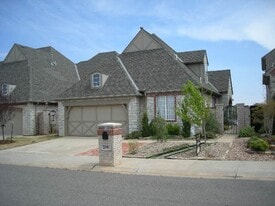 219 Boulevard Du Lac in Norman, OK - Building Photo