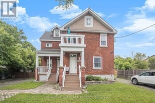 1308 Shillington Ave in Ottawa, ON - Building Photo