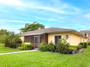 4806 Cherry Rd in West Palm Beach, FL - Building Photo - Building Photo
