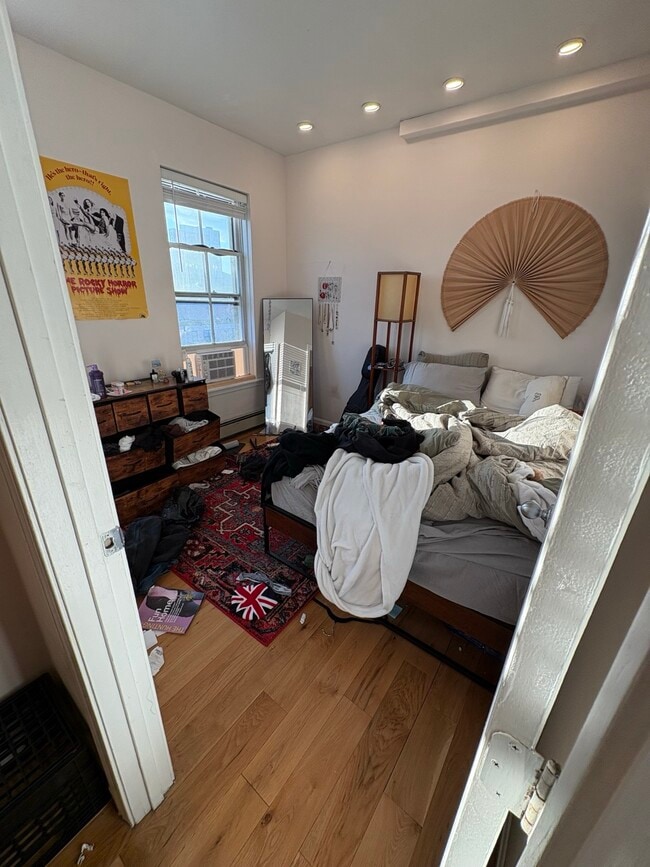 204 Northampton St, Unit 3