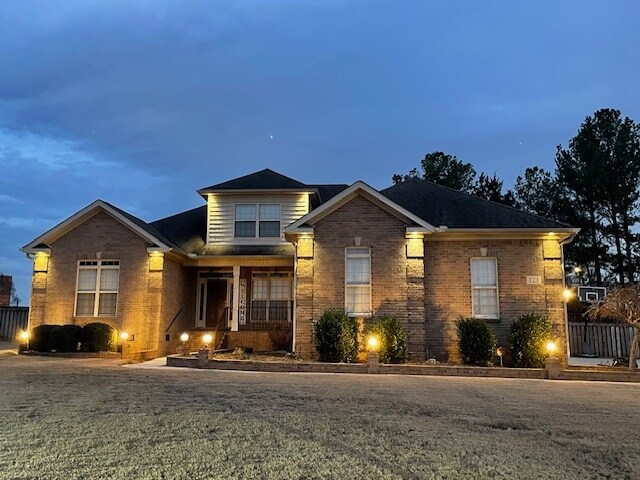 property at 123 Huston Ct