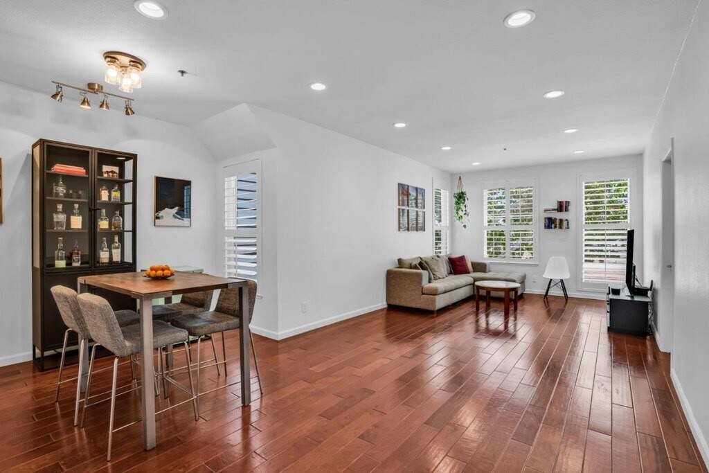 411 Park Ave, Unit 240 in San Jose, CA - Building Photo