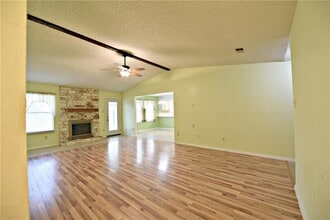 4604 Pelham Dr in Austin, TX - Building Photo - Building Photo