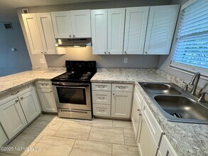 3337 Drew St in Jacksonville, FL - Building Photo - Building Photo