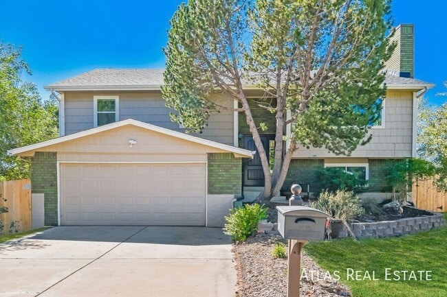 property at 2975 Montebello Dr W