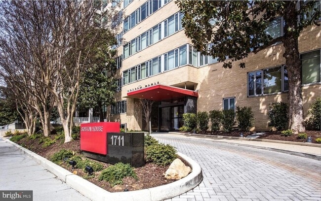 property at 1711 Massachusetts Ave NW