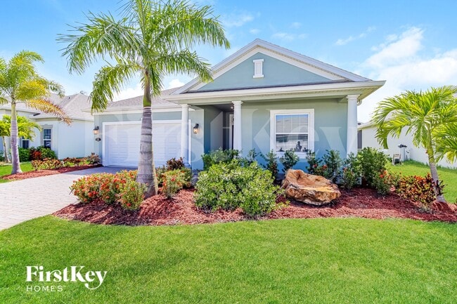 2742 Bobby Jones St in West Melbourne, FL - Building Photo - Building Photo