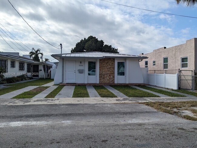 3554 SW 13th Terrace in Miami, FL - Building Photo - Building Photo