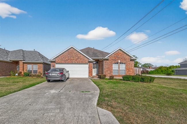 property at 71 N Forrest Ave