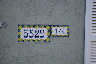 5529 Cartwright, Unit 1/4 in North Hollywood, CA - Building Photo - Building Photo