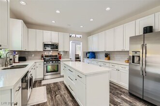 3749 Climbing Rose St in Las Vegas, NV - Building Photo - Building Photo