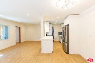 1328 19th St in Santa Monica, CA - Building Photo - Building Photo